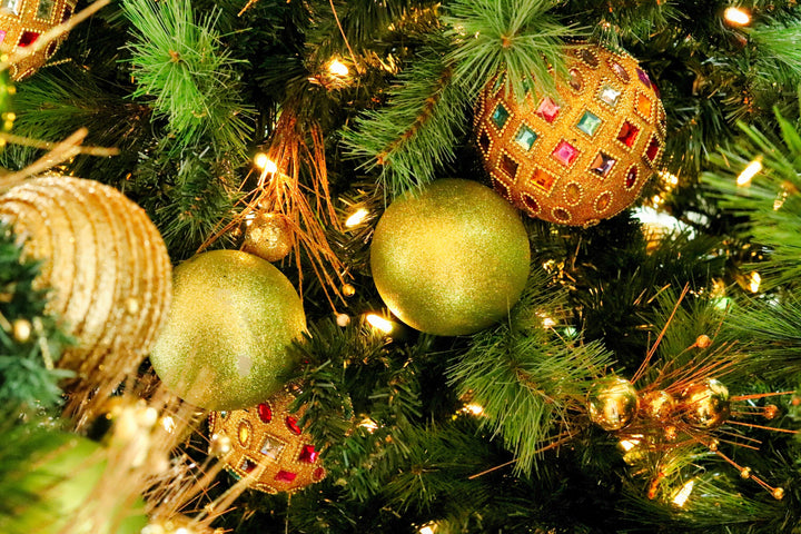 Christmas - Gold & Jewelled Ornmanents