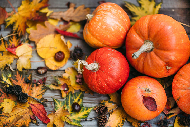 Autumn Pumpkins & Leaves