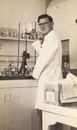 Vintage Chemist/Pharmacist